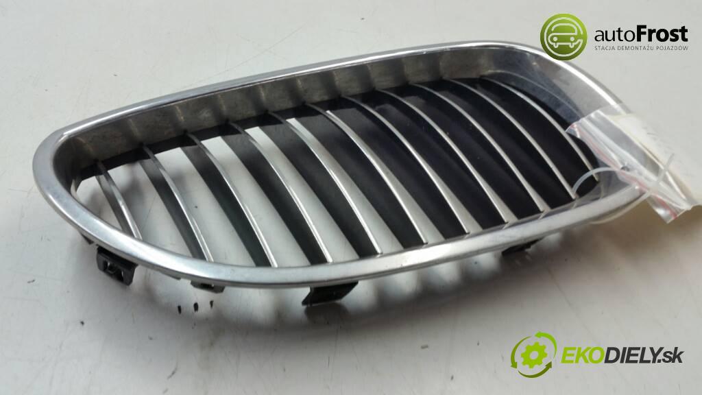 BMW 5 E60 525 2004 177 KM 525 2.5 mřížka maska 7065702 (Mřížky (masky) chladičů)