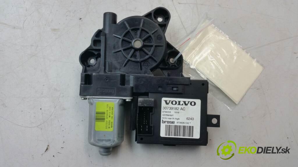 VOLVO V50 LIFT 2007 136 KM LIFT 2.0 D Motorček sťahovania okna zad ľavy 30739182AC (Motorčeky okien zadné ľavé)