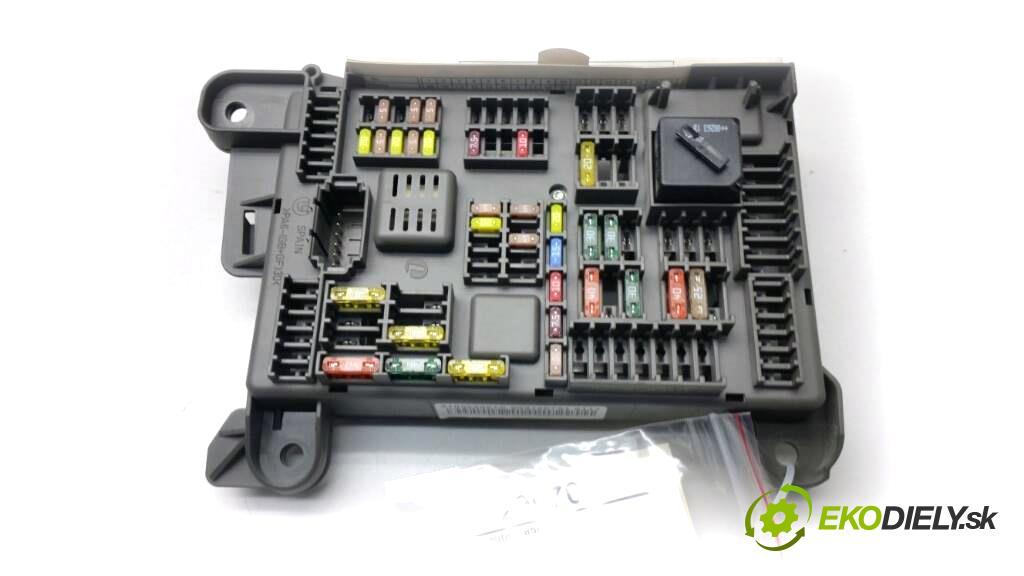 BMW X5 E70 2008 236 kW E70 3.0D modul BSI 693168704 (Pojistkové skříňky)