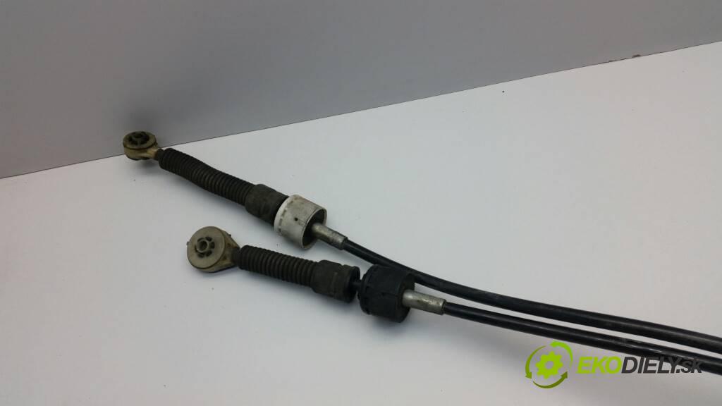 RENAULT LAGUNA III 2008 96kW III 2.0 DCI Lanká - - 8200743570 (Rýchlostné páky / kulisy)