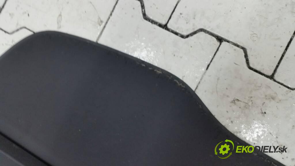 VOLKSWAGEN TOUAREG LIFT 2008 240 kW LIFT 3.0 V6 TDI Roleta 7L6867773K  88G (Rolety kufra)