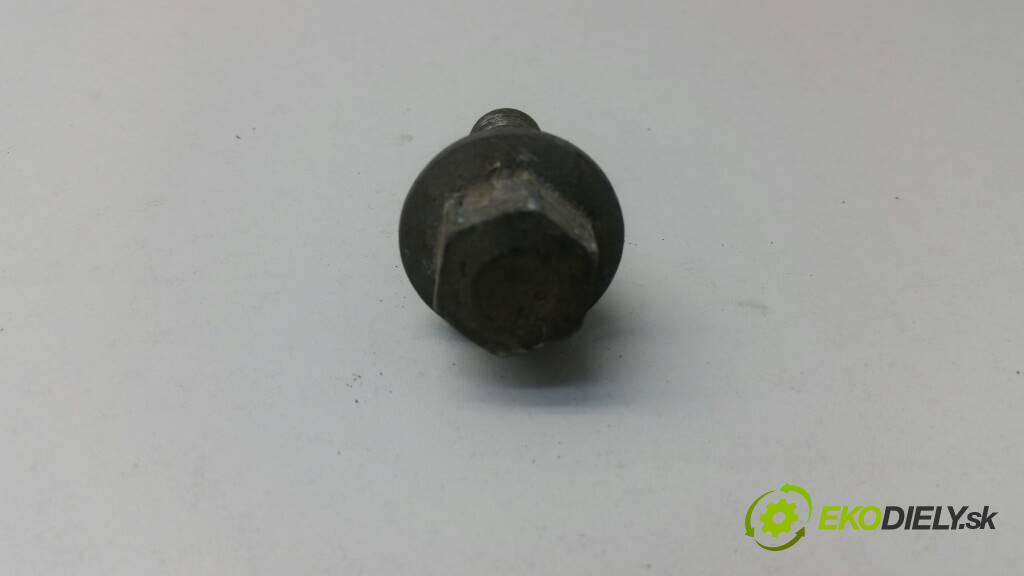 RENAULT MASTER III 125 DCI F3500 2012 100 kW 125 DCI F3500 2.3 DCI skrutky matice pneumatík 24 SZTUK