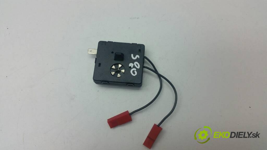 VOLVO S80 II 2008 185 kW II 2.4D Zosilňovač antenový 31215629 (Zosilňovače)