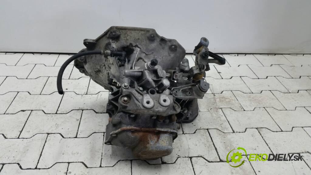 OPEL CORSA C HATCHBACK 2003 60KM HATCHBACK 1.0 Prevodovka - 90400209 (Prevodovky)