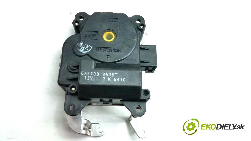 SUBARU OUTBACK III 2009 150 kW III 2.0 D BOXER Motorček kúrenia 3 0637008630
