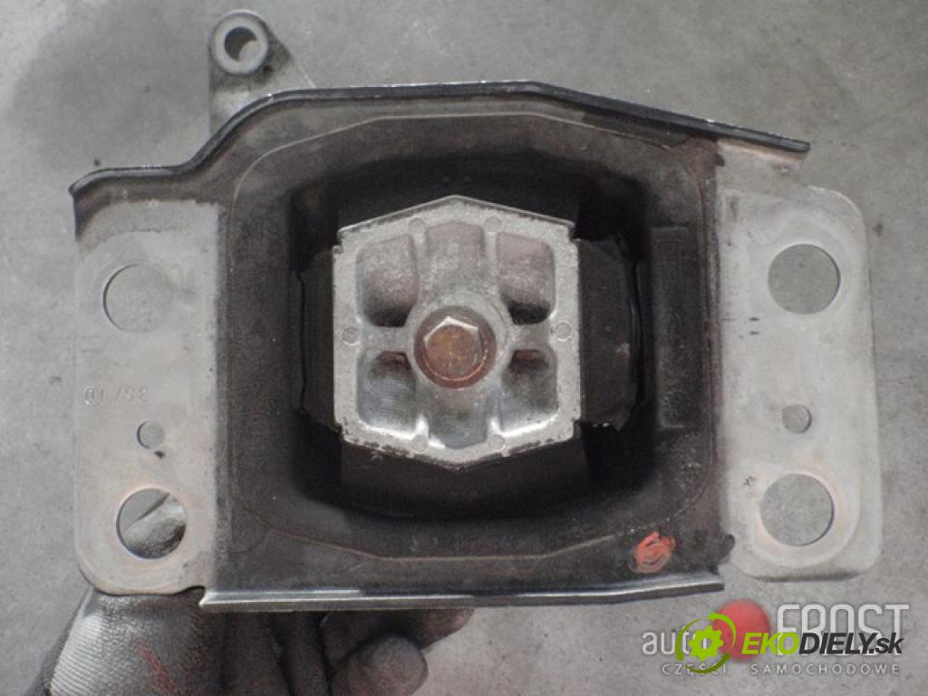 VOLVO V70    BRAK  AirBag Uchytenie Motor Prevodovka V70 S80 1.6 D 07-