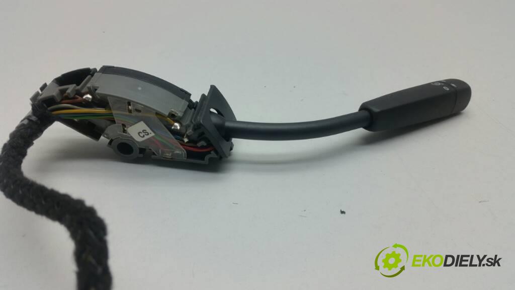 MERCEDES-BENZ C180 W203 2001 96kW W203 2.0 Prepínač tempomatu 20354502247C45
