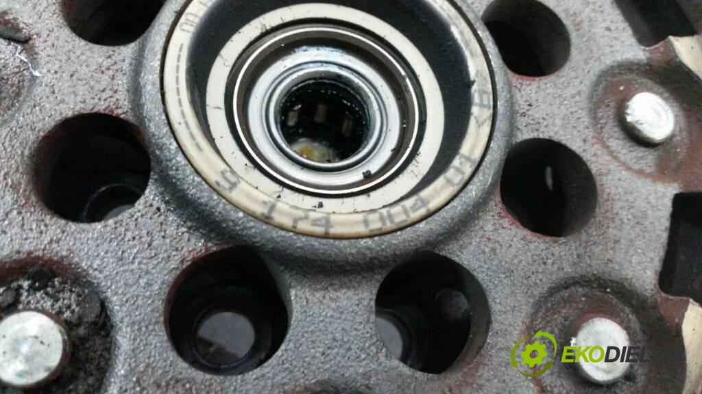 MERCEDES-BENZ C180 W203 2001 96kW W203 2.0 koleso dvojhmota - 917400401