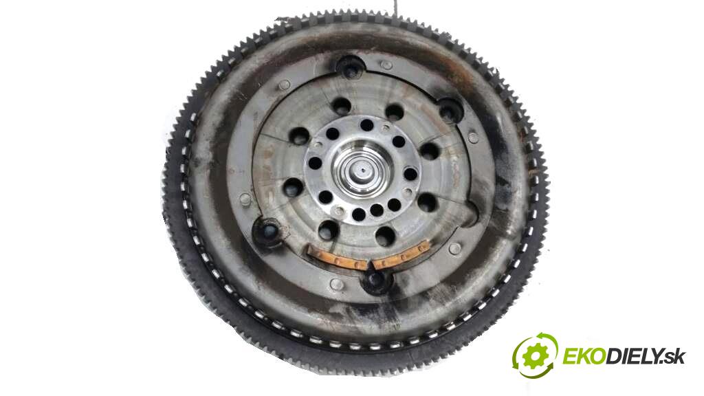 MERCEDES-BENZ C180 W203 2001 96kW W203 2.0 koleso dvojhmota - 917400401