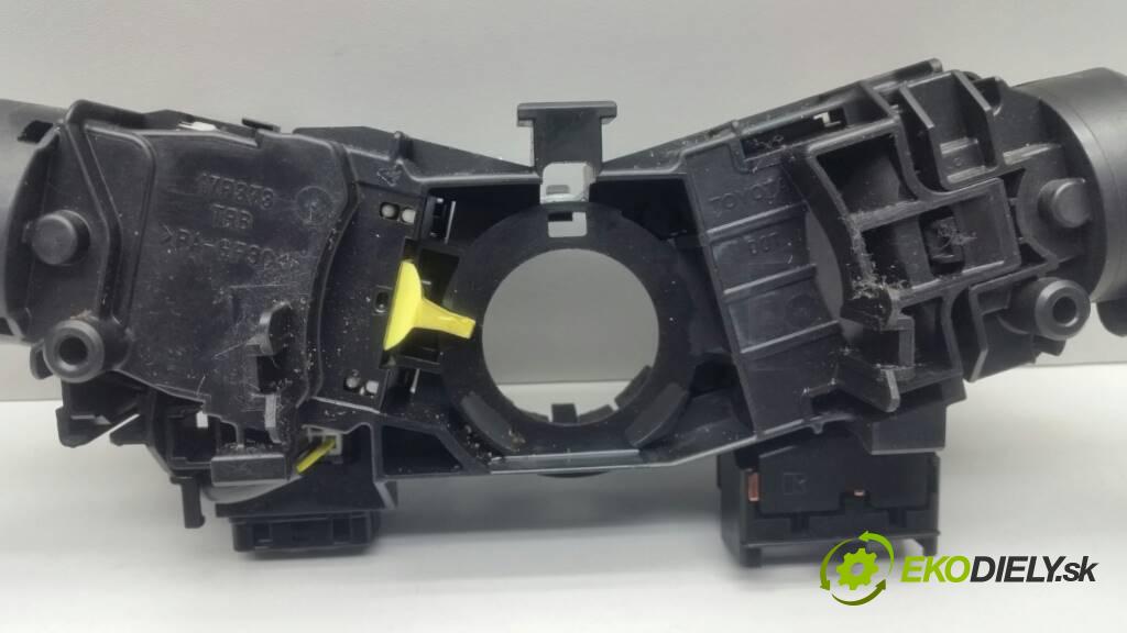 TOYOTA AVENSIS T27 2009 150 kW T27 2.2 D4D Prepínač kombinovaný 173832 (Prepínače, spínače, tlačidlá a ovládače kúrenia)