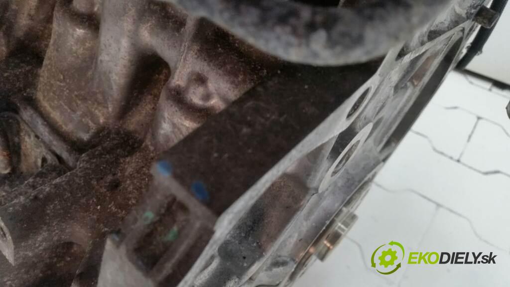 TOYOTA AVENSIS T27 2009 150 kW T27 2.2 D4D Motor 2AD  5447411 (Motory (kompletné))