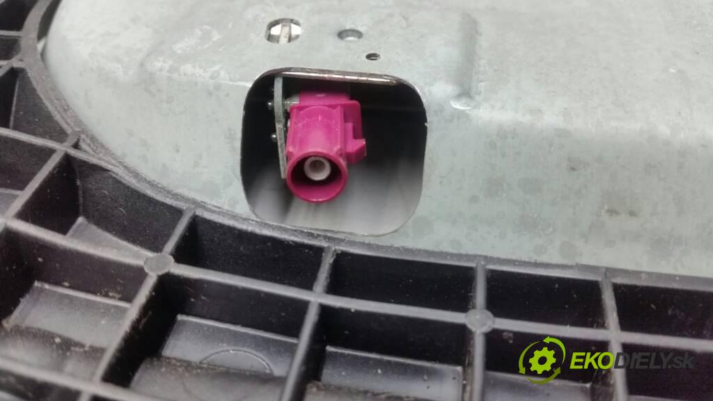 MERCEDES-BENZ GL420 CDI X164 2007 306 kW X164 4.0 Zosilňovač antenový  (Zosilňovače)