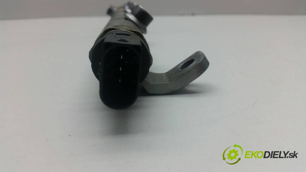 MERCEDES-BENZ GL420 CDI X164 2007 306 kW X164 4.0 Lišta vstrekovacia A6290701695 (Vstrekovacie lišty)