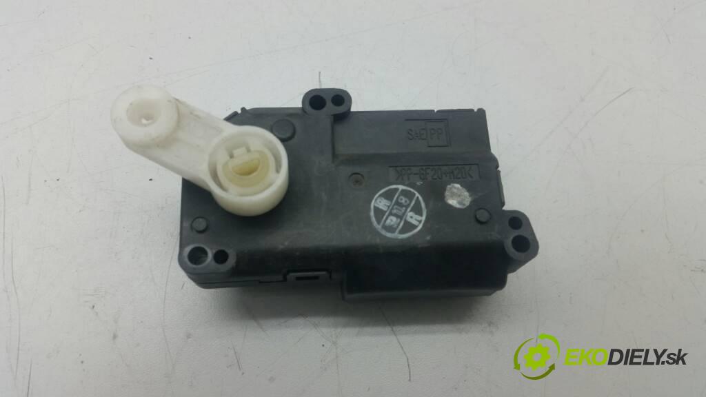 LAND ROVER DISCOVERY       Motorček kúrenia 1 0637006860