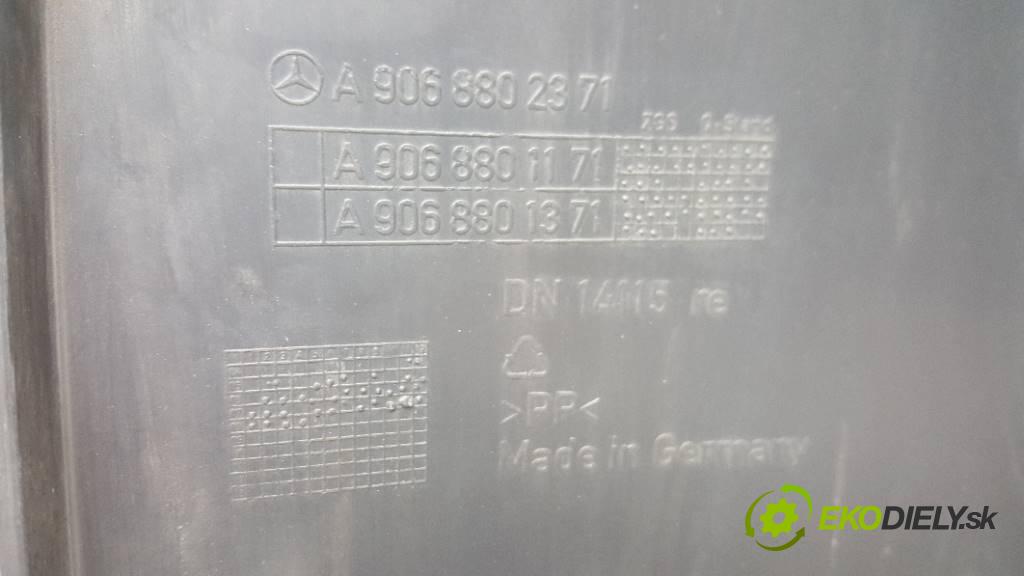 VOLKSWAGEN CRAFTER 2.5 TDI 2008 80kW 2.5 TDI 2459,00 nárazník zadní část NAROŻNIK PRAWY A9068802371