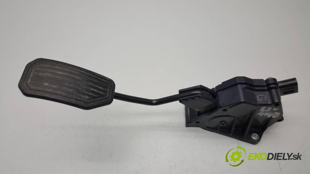 TOYOTA RAV4       Potenciometer plynového pedálu 78110-42030 (Pedále)