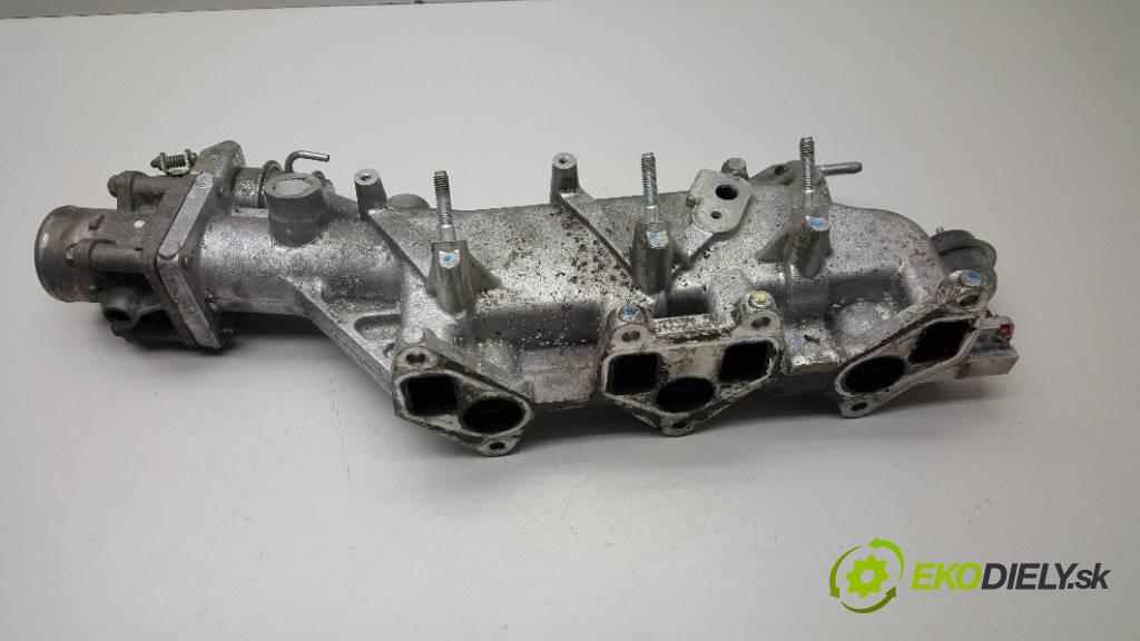 FORD RANGER  2009 105 kW   2500,00 Potrubie sacie, sanie NUMERY ZAMAZANE (Sacie potrubia)