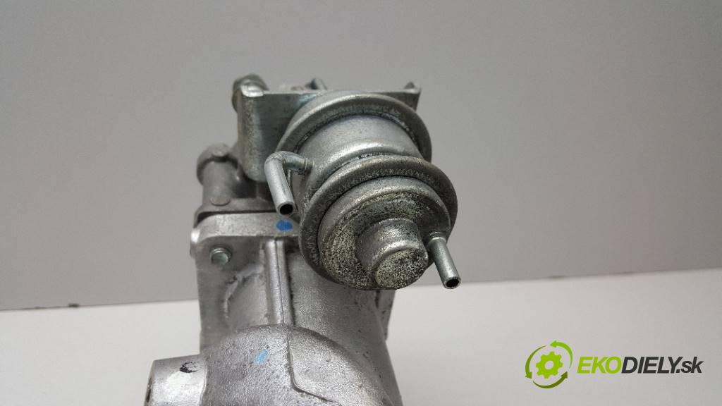 FORD RANGER  2009 105 kW   2500,00 Potrubie sacie, sanie NUMERY ZAMAZANE (Sacie potrubia)