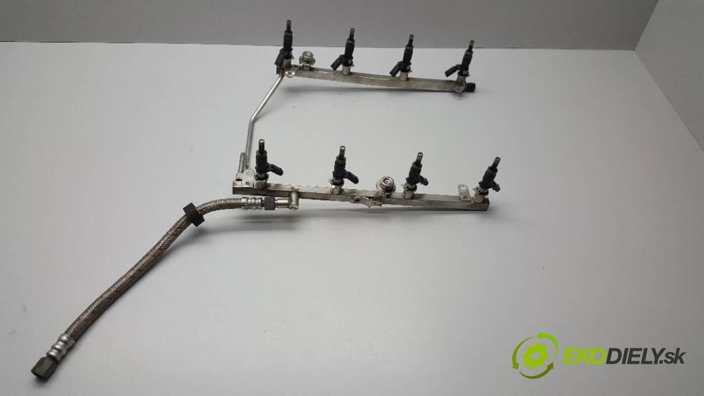 MERCEDES W221 S500 2008 388 kW S500 5.5 Lišta vstrekovacia A2730700795 (Vstrekovacie lišty)