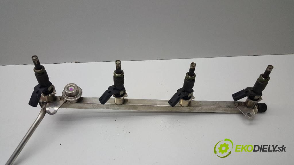 MERCEDES W221 S500 2008 388 kW S500 5.5 Lišta vstrekovacia A2730700795 (Vstrekovacie lišty)