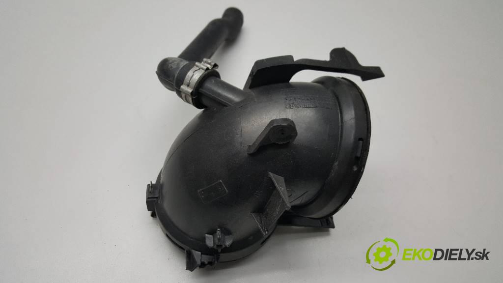 MERCEDES W221 S500 2008 388 kW S500 5.5 Rúra hadice trubka vzduchu DOLOT A0041539728 (Hadice chlazení vzduchu)