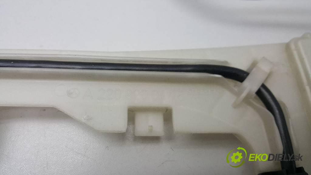 MERCEDES S KLASA W220 S320CDI 2001 197 kW W220 S320CDI 3222,00 zesilovač anténní A2208200475 (Zesilovače)