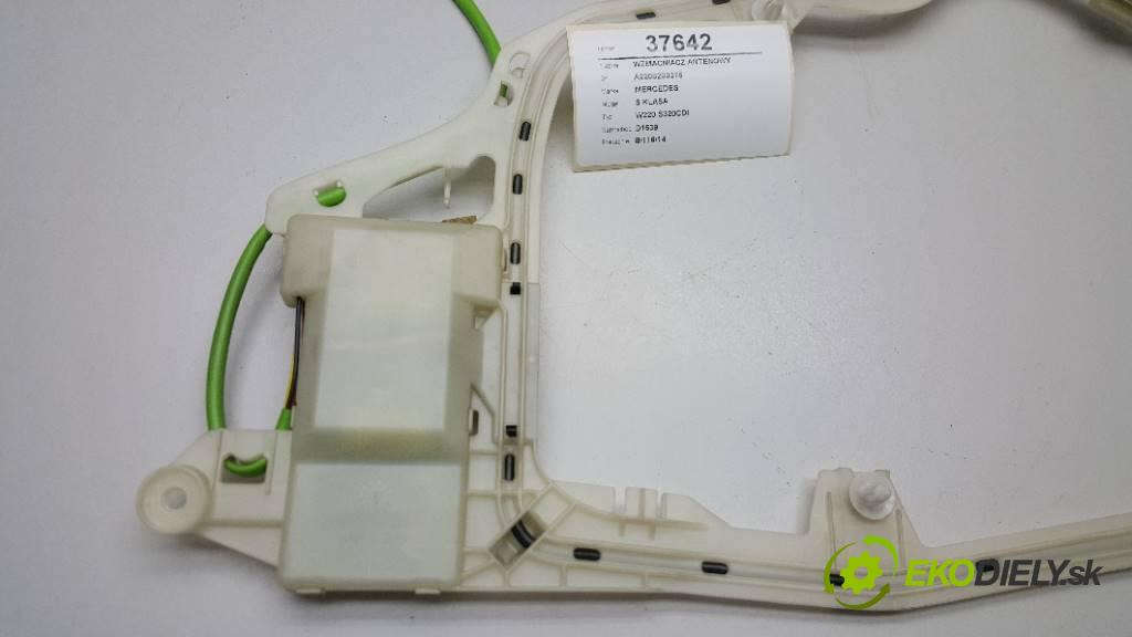 MERCEDES S KLASA W220 S320CDI 2001 197 kW W220 S320CDI 3222,00 zesilovač anténní A2208200375 (Zesilovače)