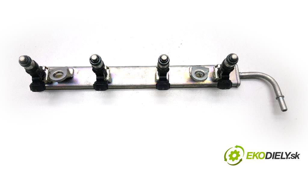 MITSUBISHI ASX   2015 117 kW   1590,00 Lišta vstrekovacia  (Vstrekovacie lišty)