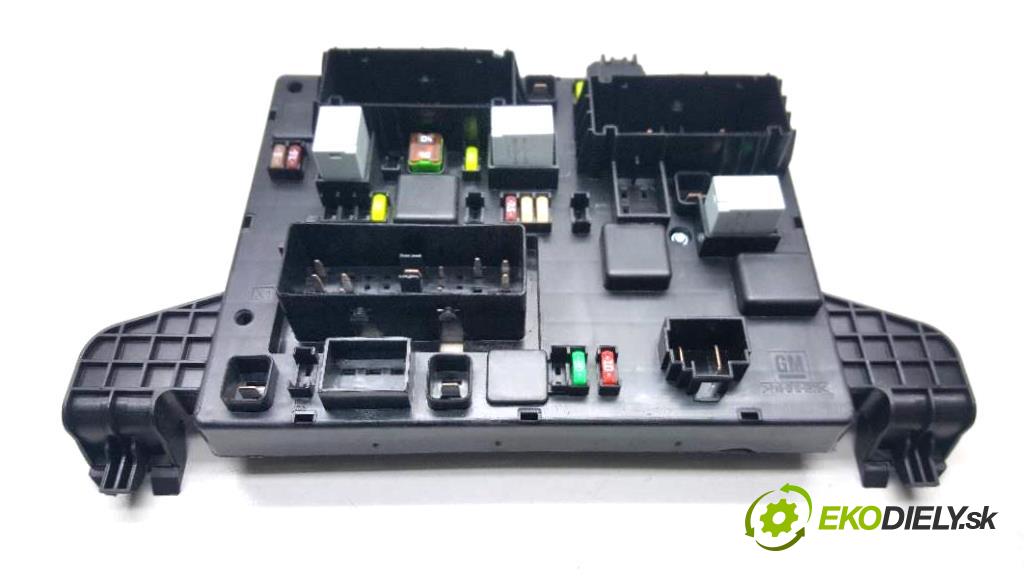 OPEL ZAFIRA C TOURER  2013 130 kW C TOURER  1956,00 Modul BSI 365927271   (Poistkové skrinky)