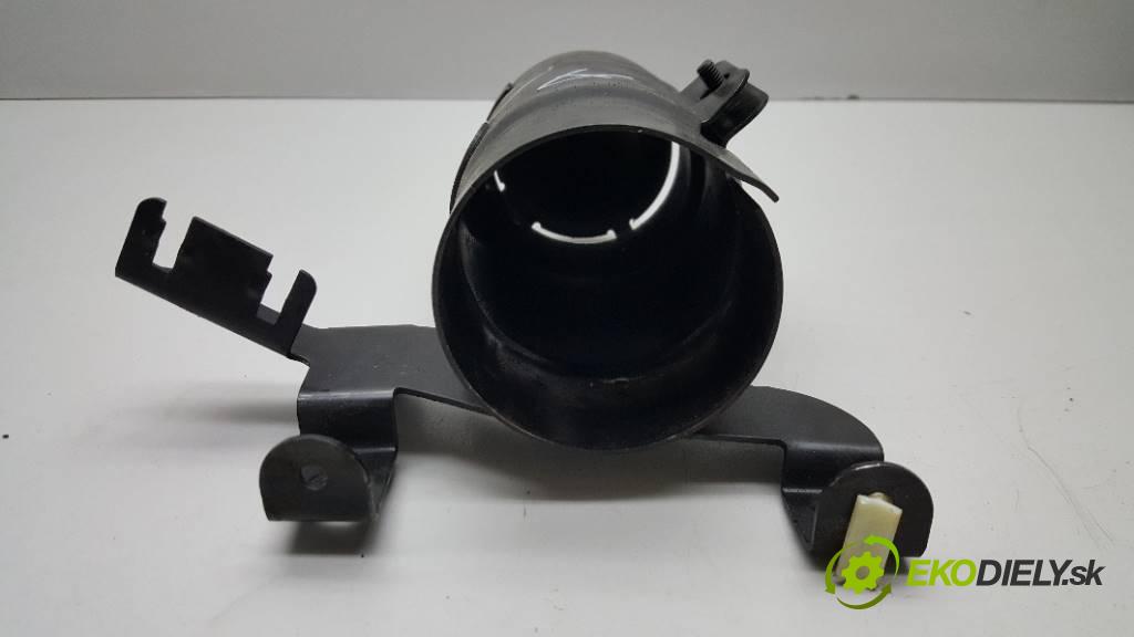 AUDI A6 C6 2004 224 kW C6 3.0 TDI Obal filtra paliva 4F0201987E