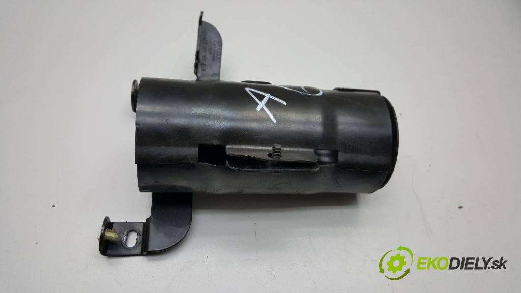 AUDI A6 C6 2004 224 kW C6 3.0 TDI Obal filtra paliva 4F0201987E