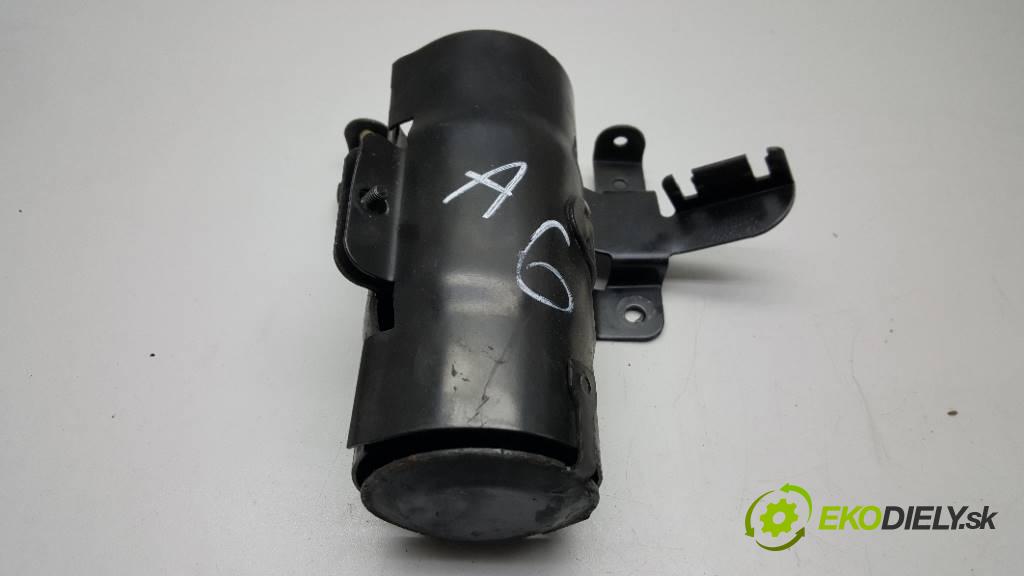AUDI A6 C6 2004 224 kW C6 3.0 TDI Obal filtra paliva 4F0201987E