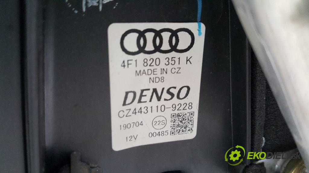 AUDI A6 C6 2004 224 kW C6 3.0 TDI topné těleso radiátor topení 4F1820351K (Radiátory topení)