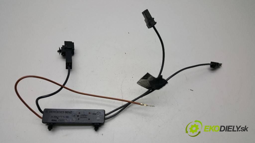 MERCEDES-BENZ C220 CDI W204 2007 136 kW W204 2148 Zosilňovač antenový A2048709289 (Zosilňovače)
