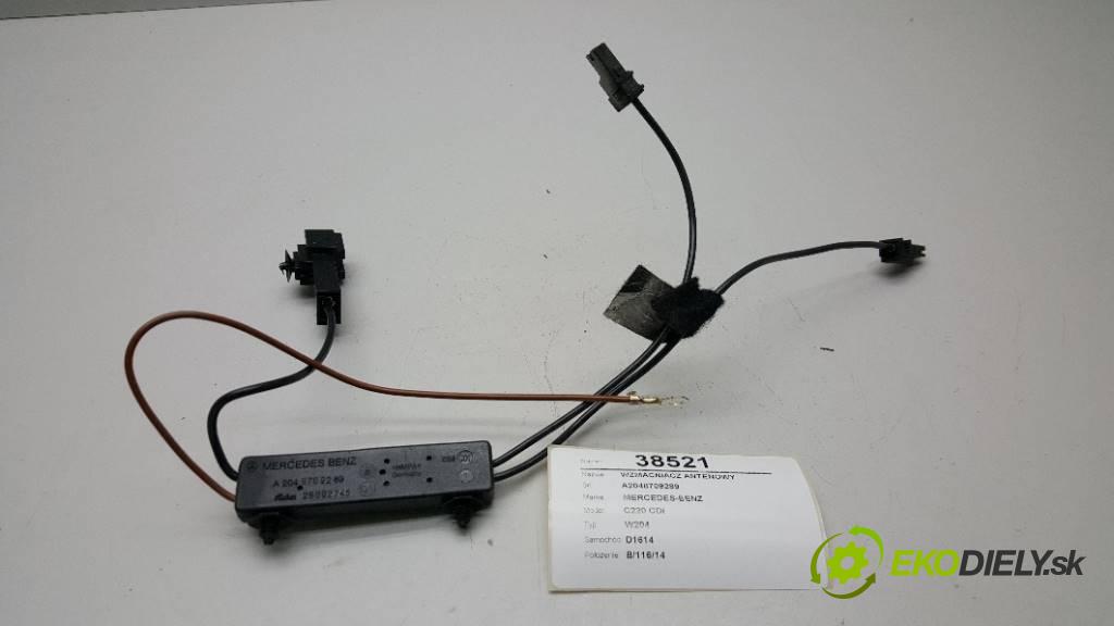 MERCEDES-BENZ C220 CDI W204 2007 136 kW W204 2148 Zosilňovač antenový A2048709289 (Zosilňovače)