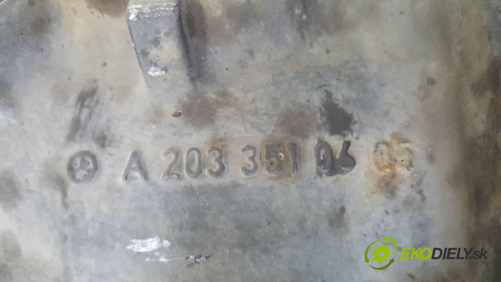 MERCEDES-BENZ C220 CDI W204 2007 136 kW W204 2148 Most zadní část diferenciál 45/17   2043502400   A2033510605 (Zadní)