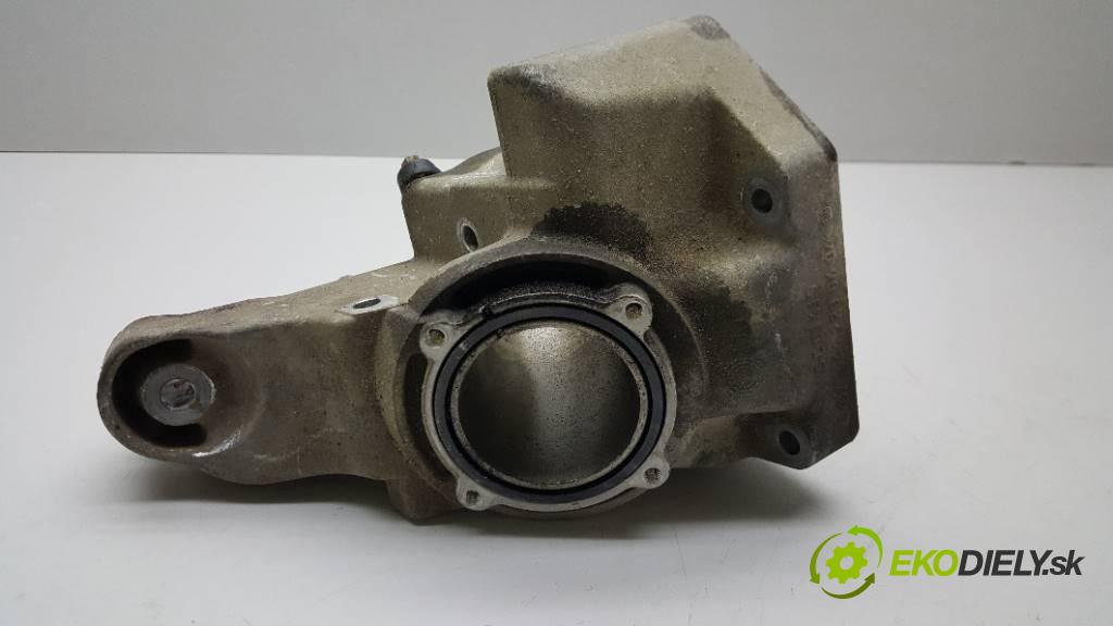 MERCEDES-BENZ C220 CDI W204 2007 136 kW W204 2148 Držiak AirBag A6462230604