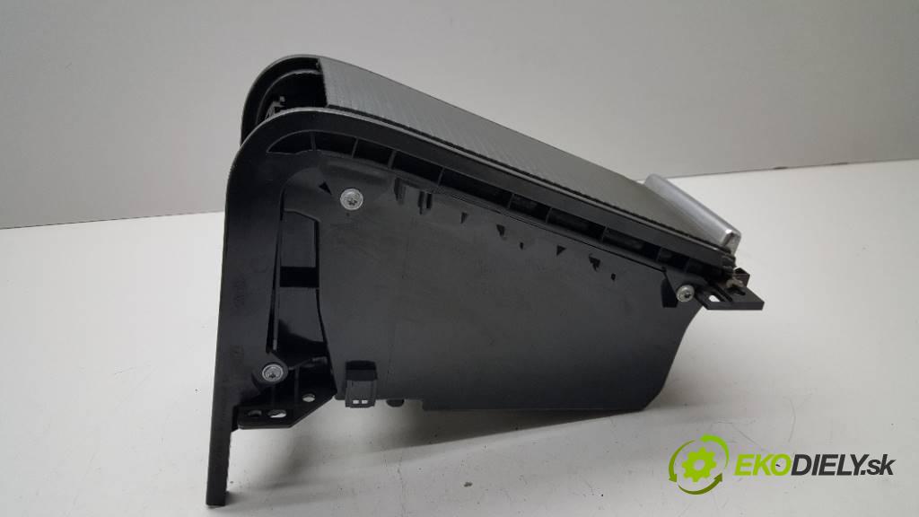 VOLVO V 60  2012 114 kW    1560,00 ccm Priehradka, kastlík prístrojovky 30791467   3986887