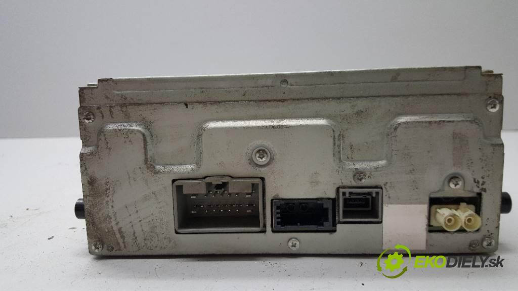 VOLVO V 60  2012 114 kW   1560,00 ccm RADIO 31358278AA  CF6N-18C815-AA   (Audio zariadenia)