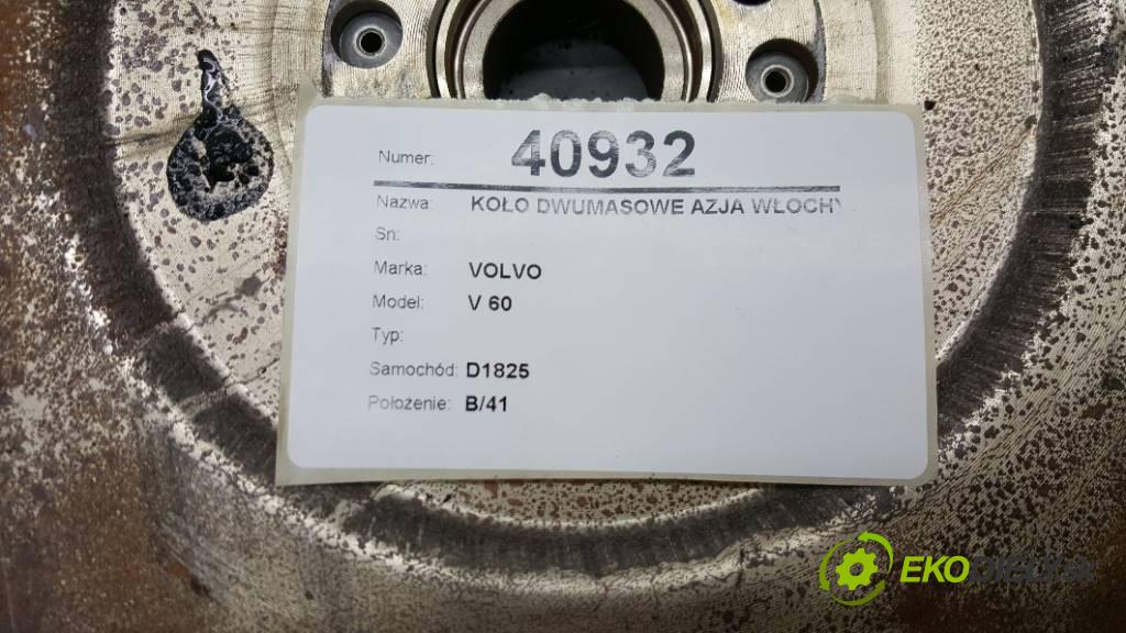 VOLVO V 60  2012 114 kW   1560,00 ccm koleso dvojhmota usa