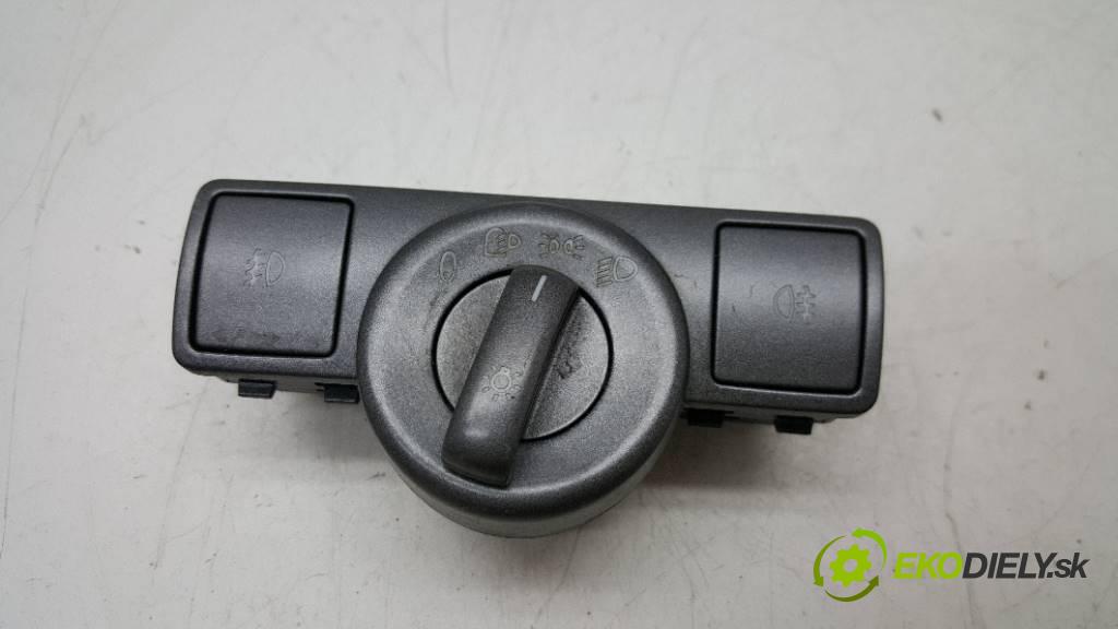 VOLKSWAGEN PHAETON 5.0 TDI 2003 313 kW 5.0 TDI 4921,00 Prepínač svetiel 3D0941531A (Prepínače, spínače, tlačidlá a ovládače kúrenia)