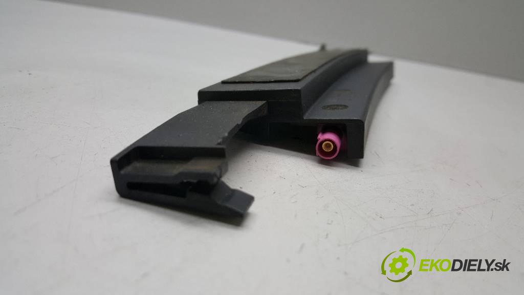 VOLKSWAGEN PHAETON 5.0 TDI 2003 313 kW 5.0 TDI 4921,00 ANTENA 3D0035507H