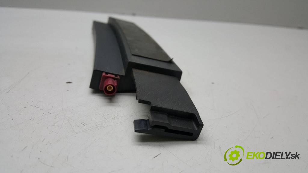 VOLKSWAGEN PHAETON 5.0 TDI 2003 313 kW 5.0 TDI 4921,00 ANTENA 3D0035507H