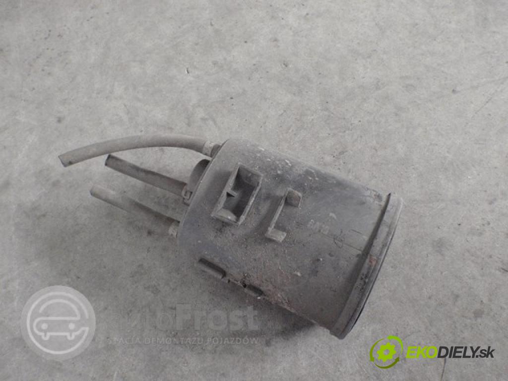 SUZUKI GRAND VITARA    BRAK  Obal filtra Suzuki Grand Vitara 2.0 06- 