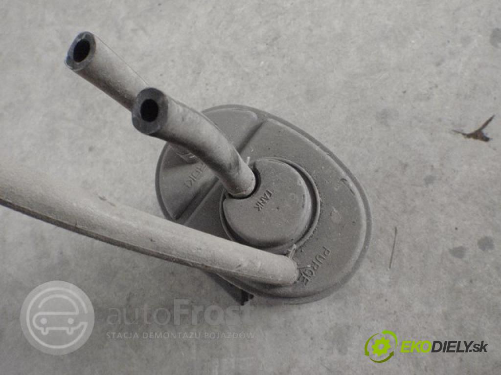 SUZUKI GRAND VITARA    BRAK  Obal filtra Suzuki Grand Vitara 2.0 06-