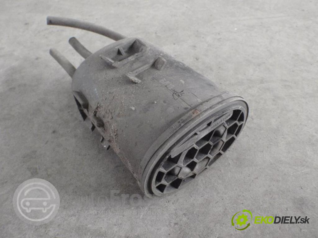 SUZUKI GRAND VITARA    BRAK  Obal filtra Suzuki Grand Vitara 2.0 06-