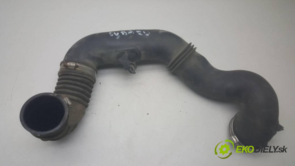 SUBARU IMPREZA III 2011 150KM III 1998 Rúra hadice trubka vzduchu A12AG05  (Hadice chlazení vzduchu)