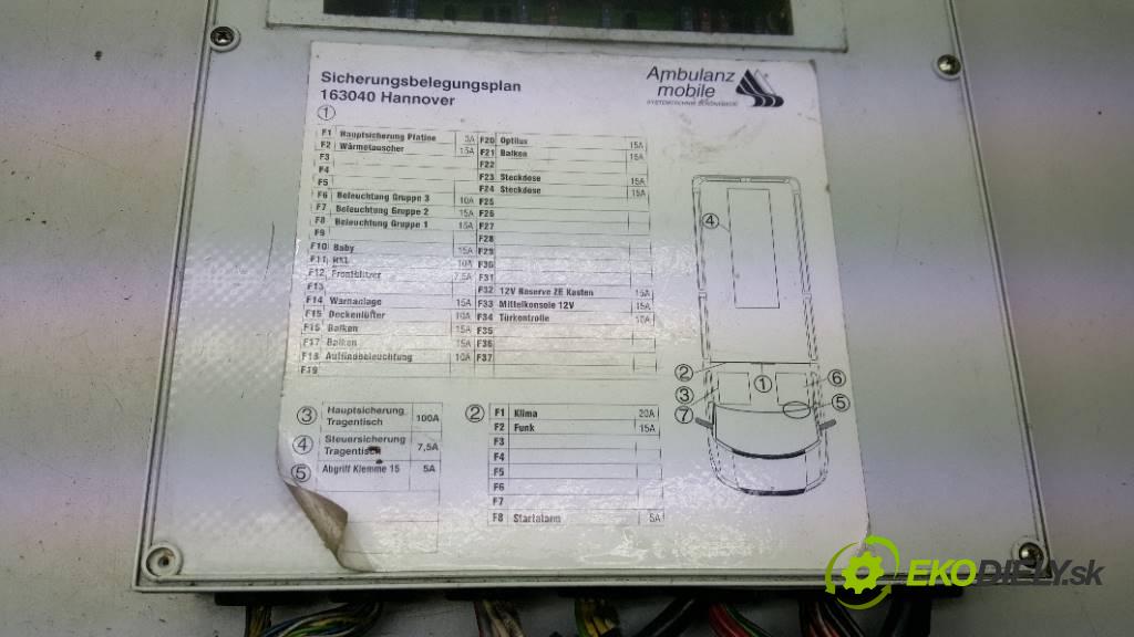 VOLKSWAGEN LT LT35 2006 120 kW LT35 2759,00 skříňka poistková  (Pojistkové skříňky)