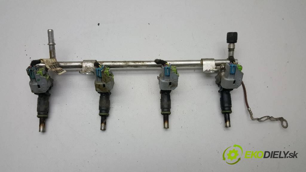 OPEL ASTRA J 1.6 2015 115 kW J 1.6 1598,00 Lišta vstrekovacia 55573667 (Vstrekovacie lišty)