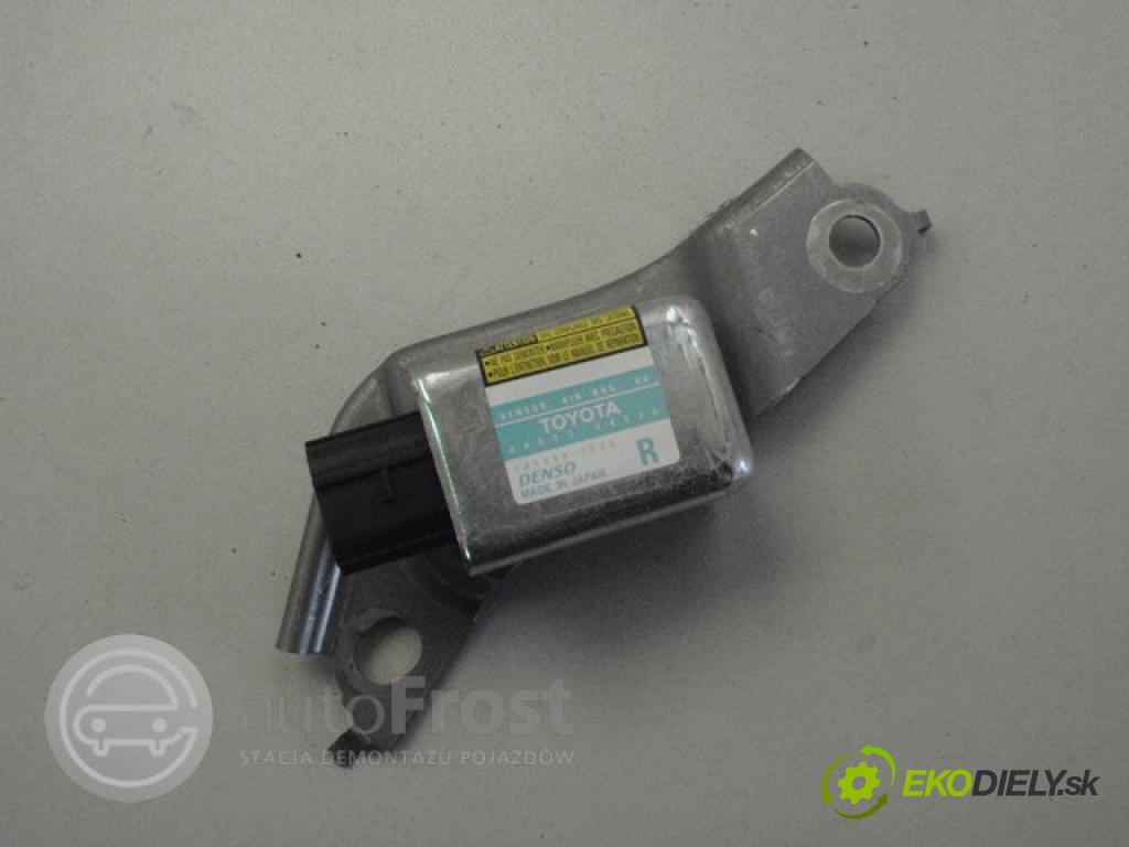LEXUS RX    BRAK  snímač nárazu 89833-48020 Lexus RX rx400 